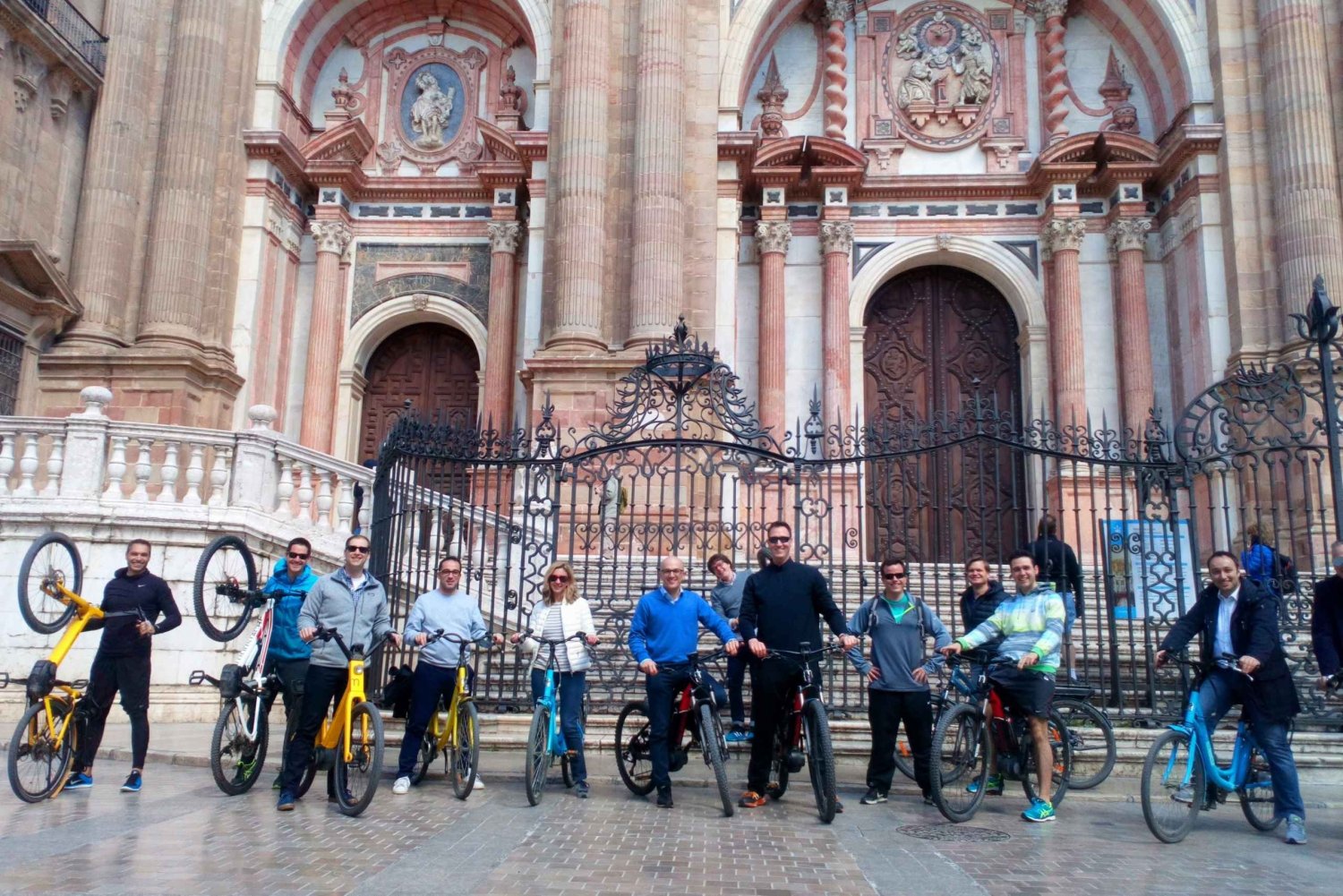 Malaga: Private City Highlights Bike Tour with Old Town