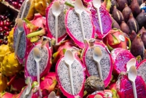 Málaga: City Hike in Málaga with Gibralfaro Mountain