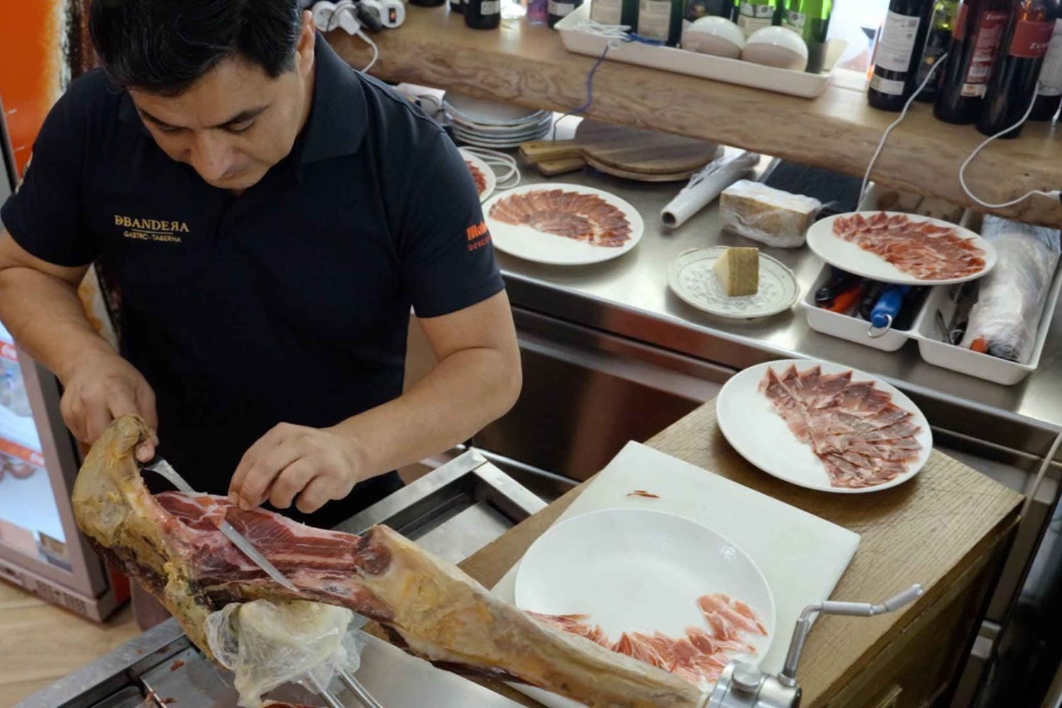 Málaga: E-Bike City Tour & Taste of Spain Food Tour