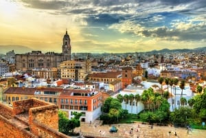 Málaga: Erster Entdeckungsspaziergang und Lesespaziergang