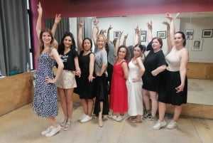 Málaga: Flamenco Class Experience