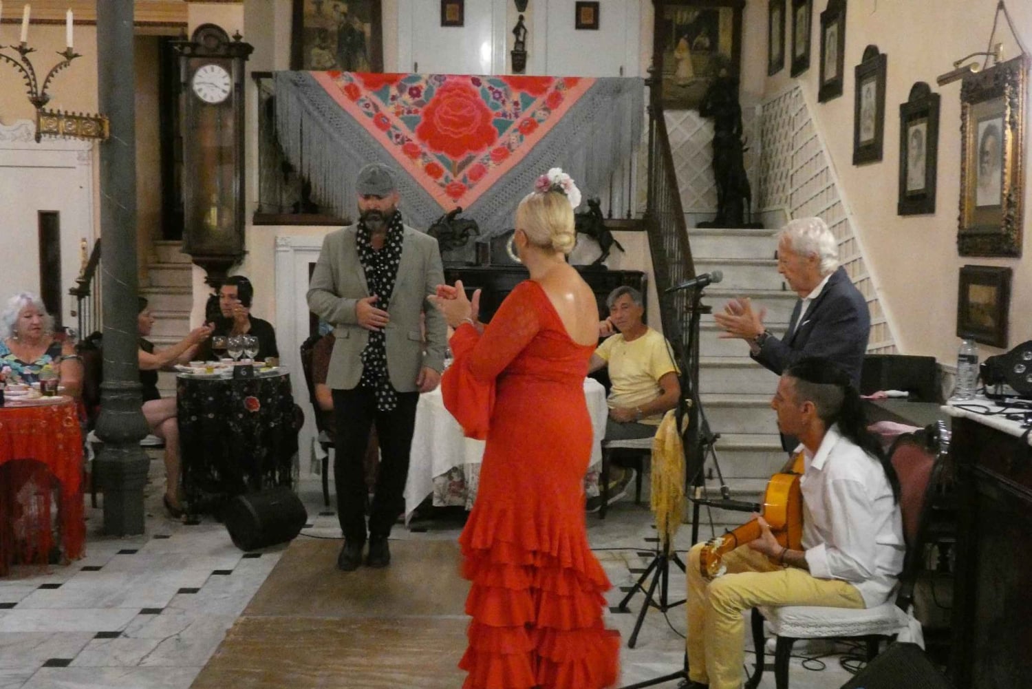 Málaga: Flamenco Show with Iberian Tasting at El Jardín Restaurant