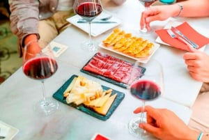 Excursão gastronómica e cultural em Málaga: tapas, vinho e flamenco