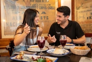 Málaga Gastronomic Tour: Tapas, Wine & Rooftops Small Group