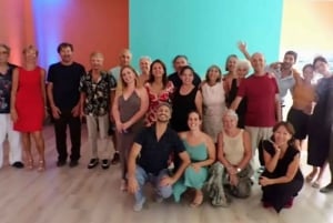 Málaga: GRUPPENERLEBNIS ARGENTINISCHER TANGO + WEIN + MINI-SHOW