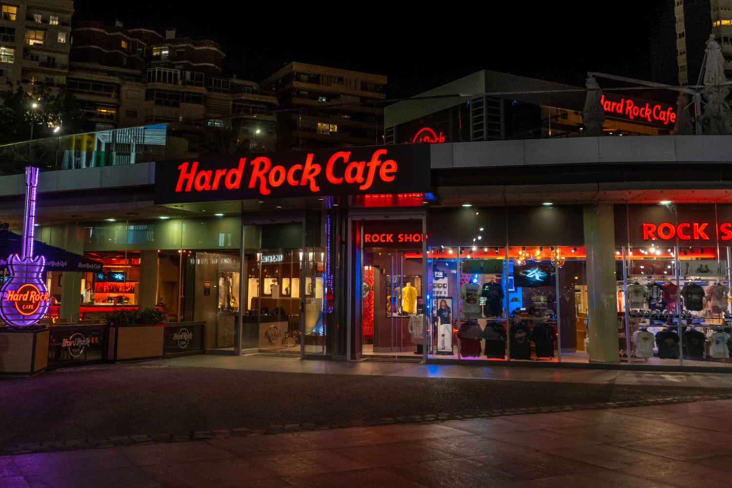 Malaga: Hard Rock Cafe Sisäänpääsy lounaalla tai illallisella