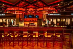 Malaga: Hard Rock Cafe Sisäänpääsy lounaalla tai illallisella