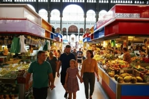 Málaga: Insta-Perfect Walking Tour with a Local Guide