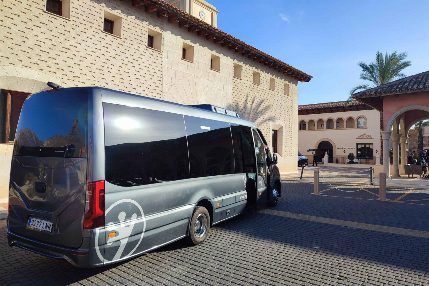 Málaga: Jaén Flughafentransfers in einem VIP-Bus