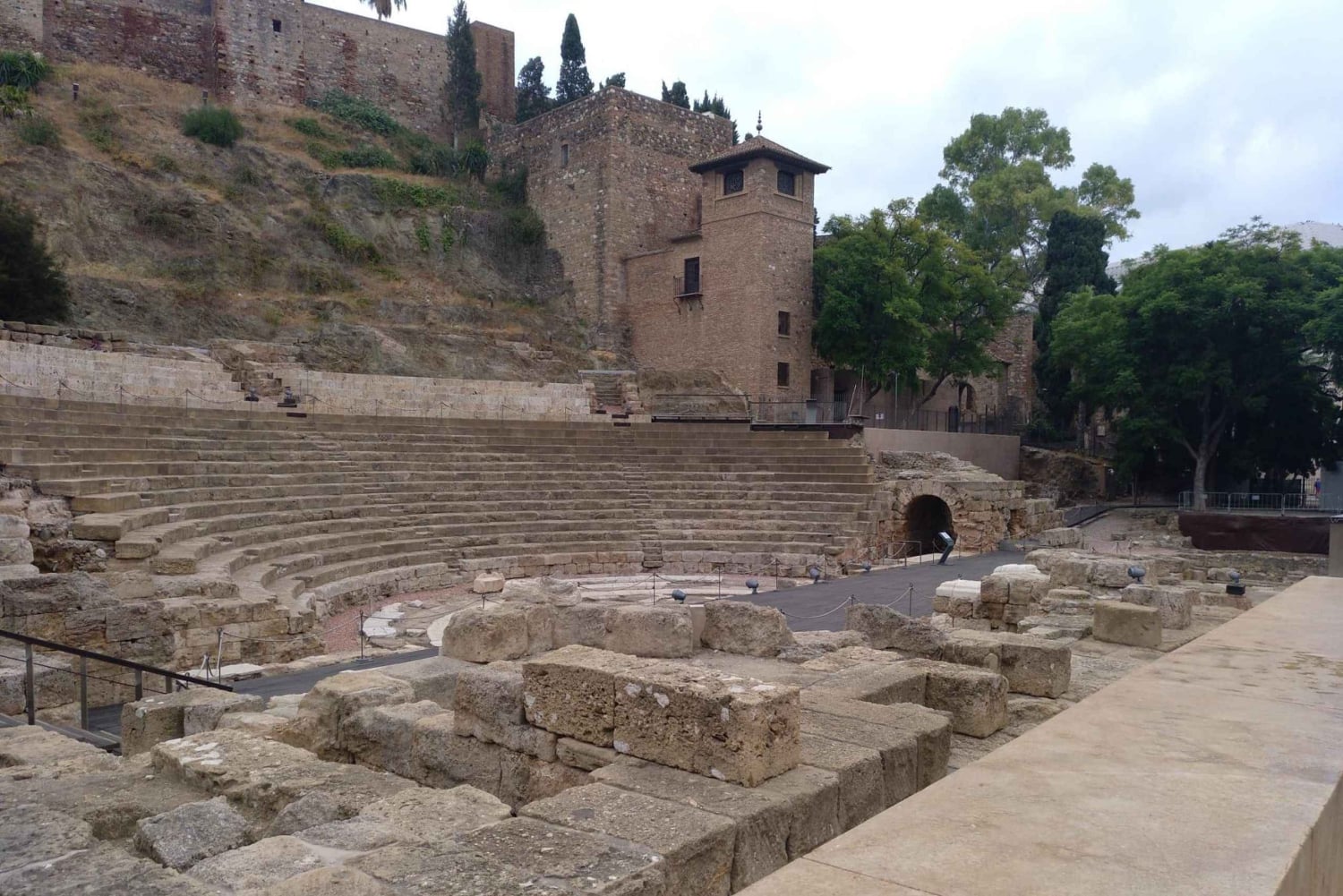 Málaga: lange Tour mit Skip-Line-Tickets