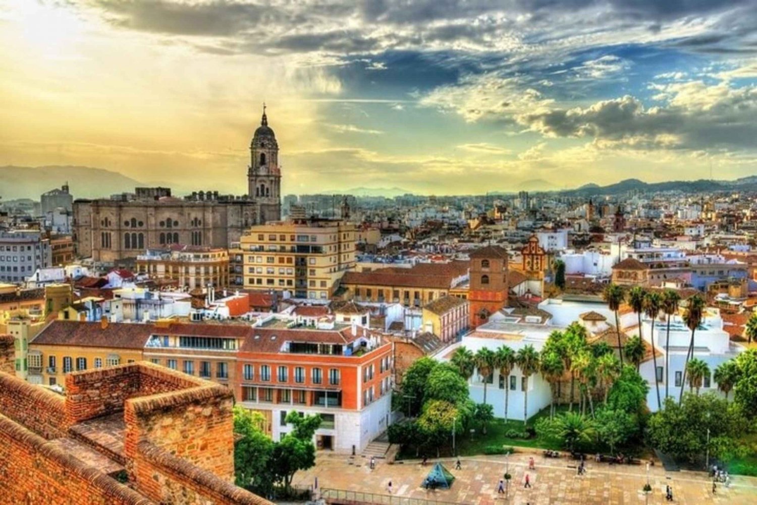 Malaga: Wycieczka piesza po obowiązkowych atrakcjach turystycznych