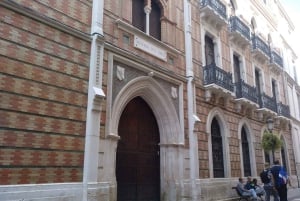 Málaga: tour a pie por el casco antiguo y espectáculo flamenco