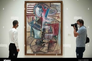 Malaga: Tour 1 Museo Picasso / Tour 2 Museo Picasso with wines and tapas