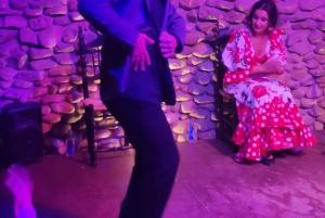 Málaga: PREMIUM-TAPAS-TOUR mit Paella, Tapas, Weingut & Flamenco