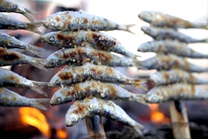 Málaga: PREMIUM-TAPAS-TOUR mit Paella, Tapas, Weingut & Flamenco