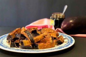 Málaga: PREMIUM-TAPAS-TOUR mit Paella, Tapas, Weingut & Flamenco