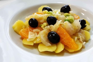 Málaga: PREMIUM-TAPAS-TOUR mit Paella, Tapas, Weingut & Flamenco