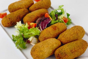 Málaga: PREMIUM-TAPAS-TOUR mit Paella, Tapas, Weingut & Flamenco