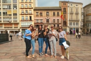 Málaga: Private Sightseeing Treasure Hunt