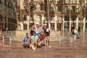 Málaga: Private Sightseeing Treasure Hunt