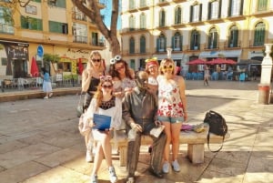 Málaga: Private Sightseeing Treasure Hunt
