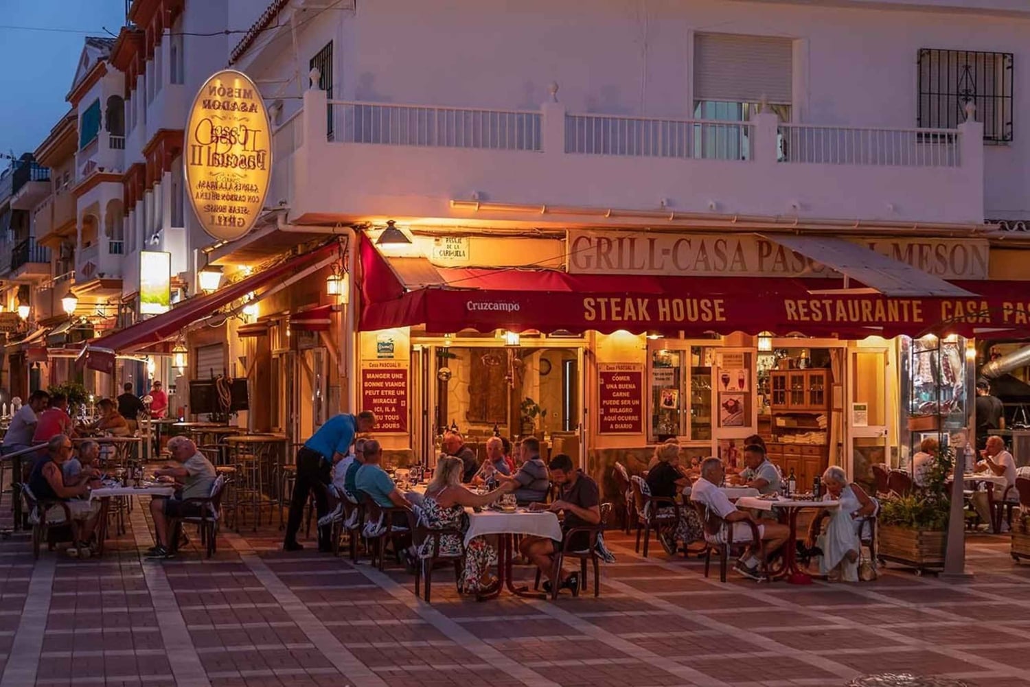 Málaga: Pub Crawl and Nightclubs in Torremolinos