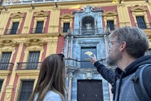 Málaga: Juego Autoguiado de Exploración de los Secretos de Málaga