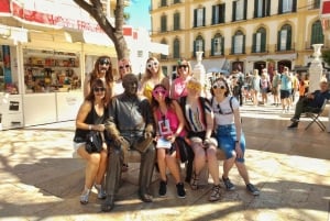 Málaga: Búsqueda del tesoro turística y Paparazzi privado