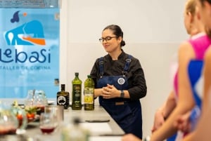 Málaga: Spanish Cooking Class with Paella, Sangria, and More