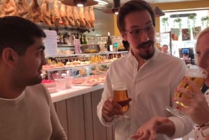 Málaga: Ruta gastronómica a pie Sabor a España
