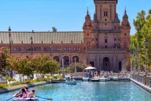 Malaga: Trip to Seville with a visit to the Cathedral