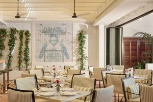 Malaga: Wycieczka tuk tukiem z degustacją potraw w restauracji El Pimpi