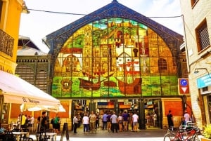 Málaga: Walking Tour for True Travelers