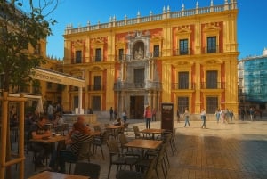 Málaga: Walking Tour for True Travelers