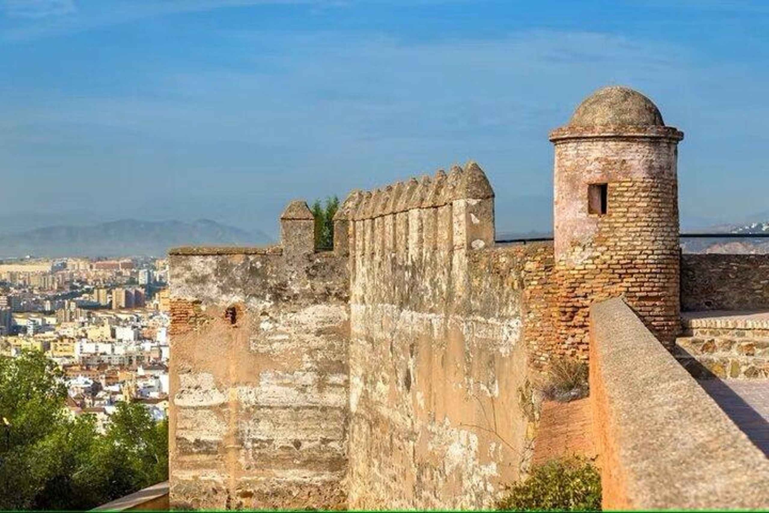 Malaga Walking Tour with Gibralfaro Castle & Alcazaba Visits