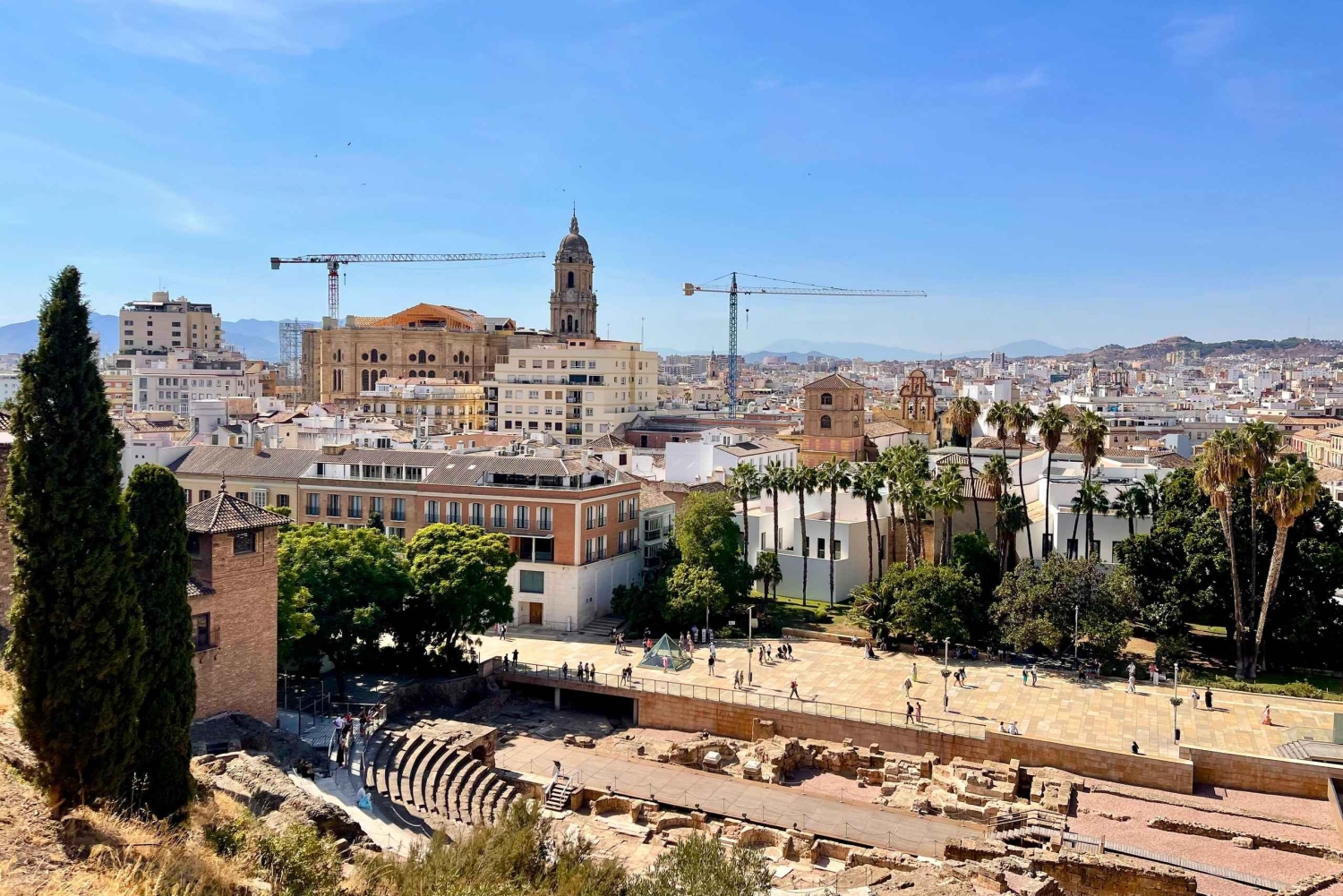 Málaga: Wine and Tapas Tour