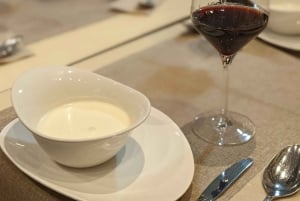 Málaga: Wine & Tapas Tour