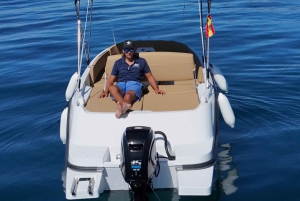 Marbella: Alugue um barco sem precisar de licença