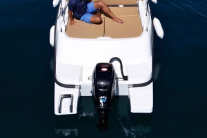 Marbella: Alugue um barco sem precisar de licença