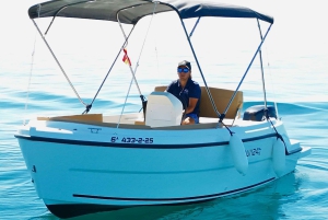 Marbella: Alugue um barco sem precisar de licença