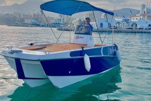 Marbella: Alugue um barco sem precisar de licença