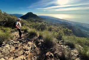 Marbella: Kliv upp på La Concha Peak – guidad vandring med transfer