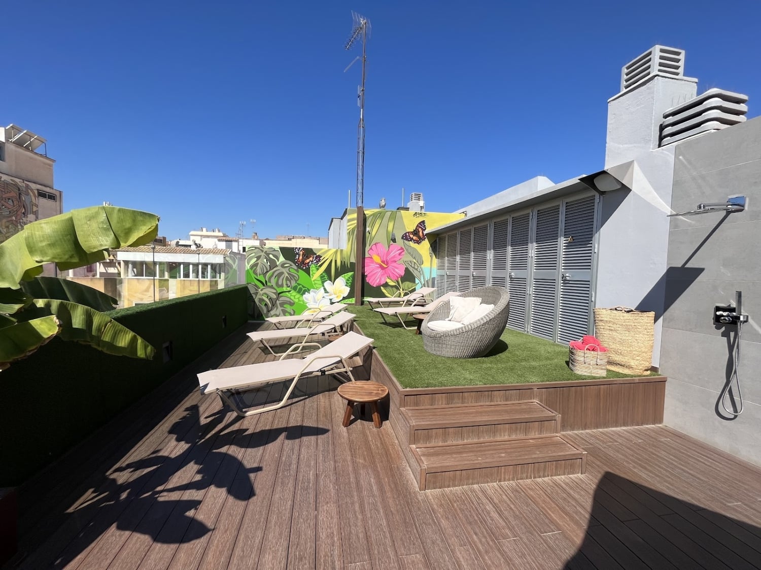 Mariposa Hotel