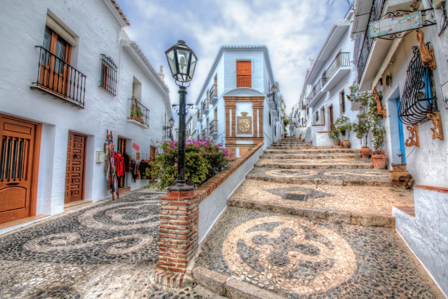 Nerja et Frigiliana depuis Malaga : la montagne et la mer