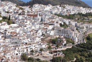 Nerja und Frigiliana von Málaga aus: der Berg und das Meer