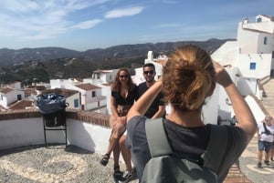 Nerja : Excursion privée d'une journée à Nerja et Frigiliana depuis Malaga
