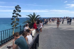 Nerja : Excursion privée d'une journée à Nerja et Frigiliana depuis Malaga