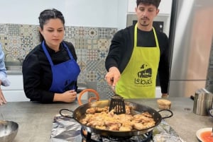 Málaga: Clase de cocina española con paella, sangría y más