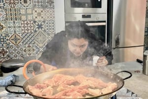 Málaga: Spanischer Kochkurs mit Paella, Sangria und mehr