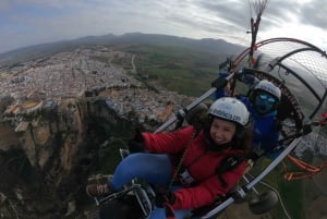 Paramotoring i Ronda (Malaga), nær Marbella